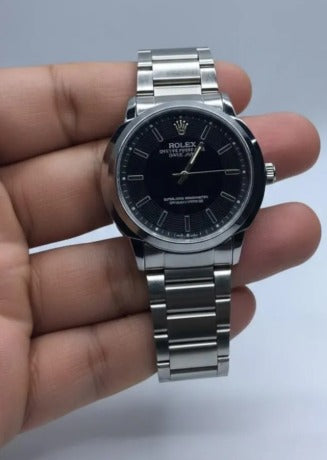 Men's Stainless Steel Analog Watch Black Dial Silver Strap