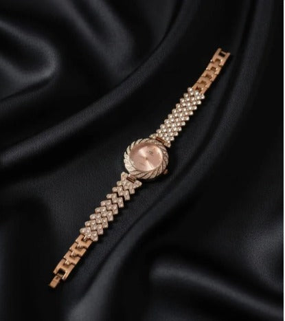 Women's Rose Gold Quartz Watch with Chain Strap - 1 Pc